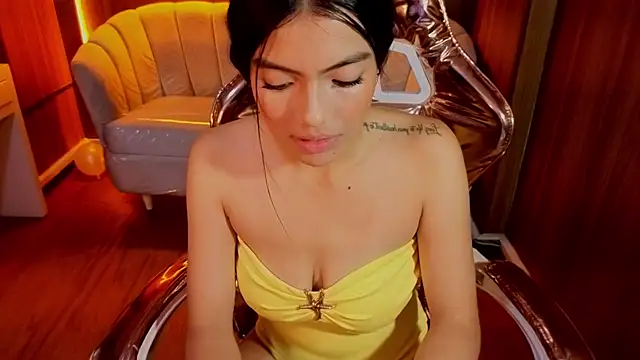  Charlottee b online show from July 26, 2026, 12:56 pm