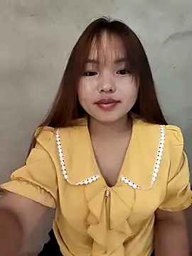 Mina xYx online show from April 21, 2026, 2:51 am