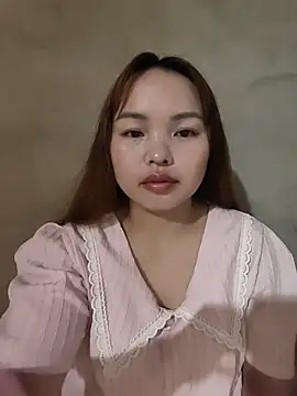 Snapshot of Mina_xYx chatting on May 19, 2026, 1:56 am Mina xYx online show from May 19, 2026, 1:56 am