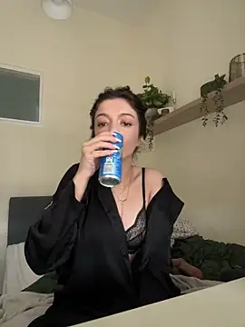 ValeriaVenom  online show from March 26, 2026, 7:47 am