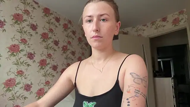 MissAnneli online show from July 26, 2026, 5:48 am