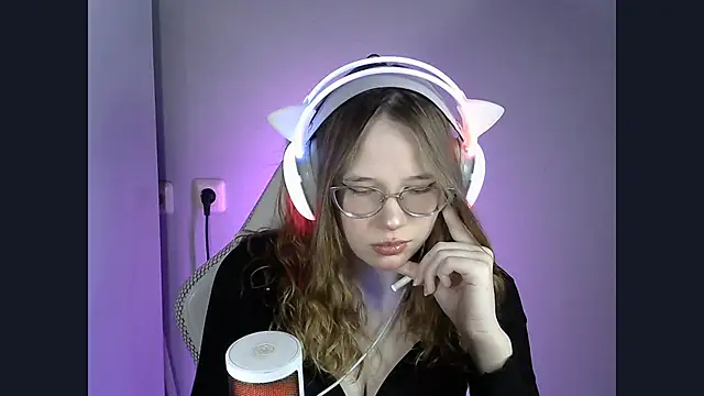 AmandaBargon online show from March 16, 2026, 7:12 am