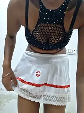 Pari lovers online show from April 23, 2026, 7:16 pm