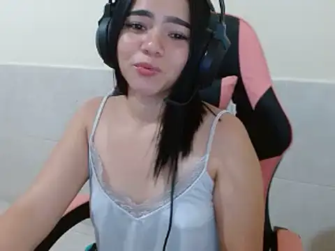 lina seduce online show from March 17, 2026, 4:06 am