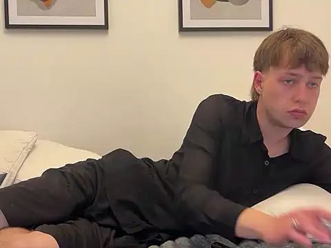 Snapshot of keiran338 chatting on March 15, 2026, 9:43 pm keiran338 online show from March 15, 2026, 9:43 pm