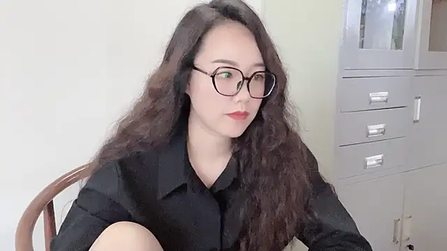 Snapshot of Yueyue-788 chatting on April 8, 2026, 6:02 am Yueyue-788 online show from April 8, 2026, 6:02 am