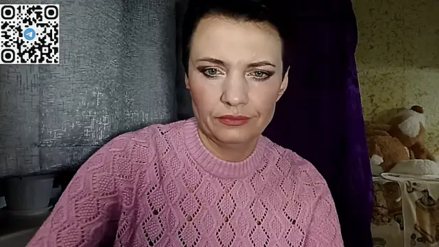 HotMamaQueen234 online show from April 7, 2026, 7:14 pm