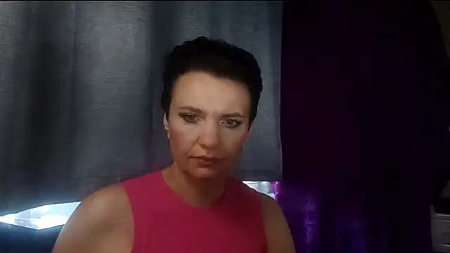 Snapshot of HotMamaQueen234 chatting on July 28, 2026, 12:12 pm HotMamaQueen234 online show from July 28, 2026, 12:12 pm