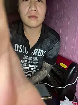 Snapshot of John_z99 chatting on March 16, 2026, 4:33 pm John z99 online show from March 16, 2026, 4:33 pm