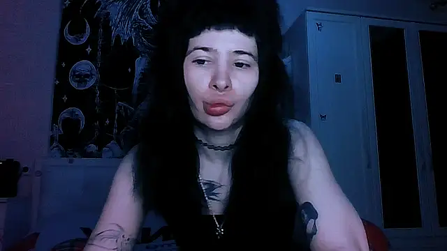 AllisonDeetz online show from April 14, 2026, 5:41 pm