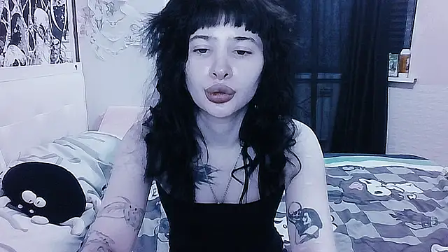 Snapshot of AllisonDeetz chatting on June 24, 2026, 5:12 pm AllisonDeetz online show from June 24, 2026, 5:12 pm