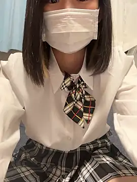 Snapshot of Mika-chan chatting on April 10, 2026, 2:44 pm Mika-chan online show from April 10, 2026, 2:44 pm