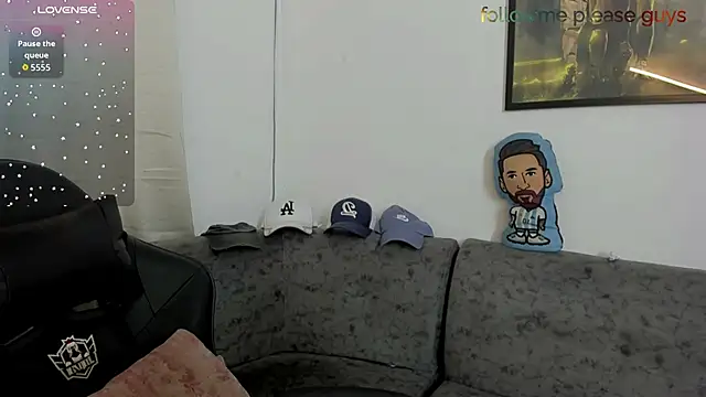 Snapshot of sweetlatinoboy chatting on June 27, 2026, 11:48 am sweetlatinoboy online show from June 27, 2026, 11:48 am