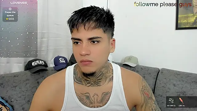 Snapshot of sweetlatinoboy chatting on July 2, 2026, 9:26 am sweetlatinoboy online show from July 2, 2026, 9:26 am