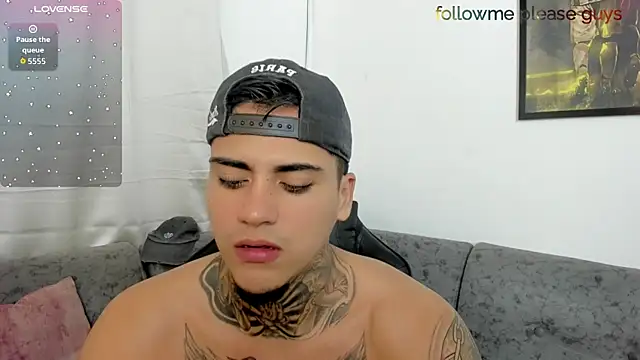 Snapshot of sweetlatinoboy chatting on July 8, 2026, 10:25 pm sweetlatinoboy online show from July 8, 2026, 10:25 pm