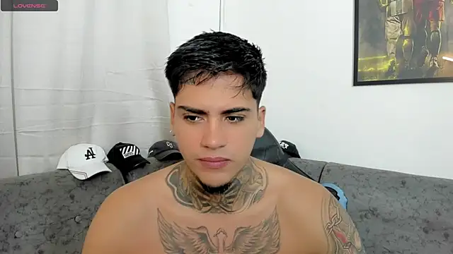 Snapshot of sweetlatinoboy chatting on July 17, 2026, 9:38 am sweetlatinoboy online show from July 17, 2026, 9:38 am