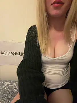 Lillamatilda online show from March 22, 2026, 12:14 am