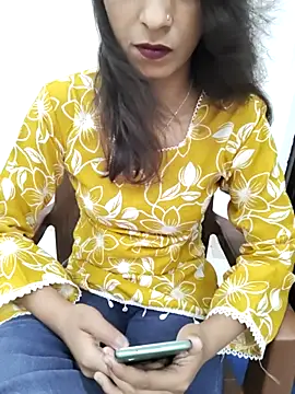 Snapshot of myra77 chatting on April 25, 2026, 12:30 pm myra77 online show from April 25, 2026, 12:30 pm