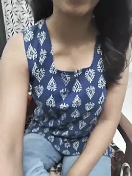 Snapshot of myra77 chatting on May 17, 2026, 12:56 pm myra77 online show from May 17, 2026, 12:56 pm