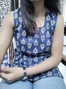 Snapshot of myra77 chatting on May 24, 2026, 9:14 am myra77 online show from May 24, 2026, 9:14 am