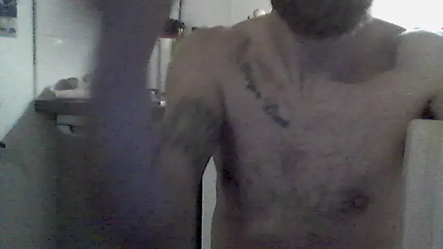 Snapshot of Timoo82 chatting on April 2, 2026, 7:11 pm Timoo82 online show from April 2, 2026, 7:11 pm