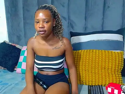 BestieBoomber online show from July 28, 2026, 9:47 pm