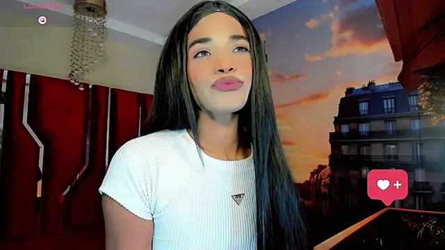Paola Delfino online show from May 16, 2026, 10:41 pm
