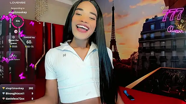 Paola Delfino online show from May 17, 2026, 10:50 pm