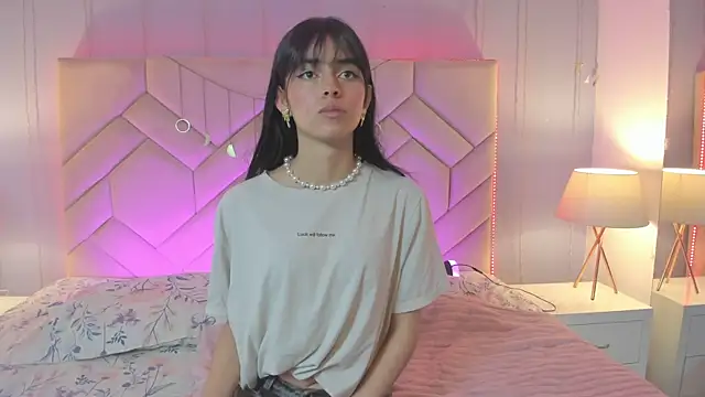 Snapshot of Eimy_Blaze chatting on April 22, 2026, 7:26 pm Eimy Blaze online show from April 22, 2026, 7:26 pm
