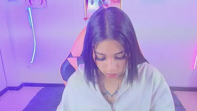 AryahMoonn online show from May 9, 2026, 4:12 pm