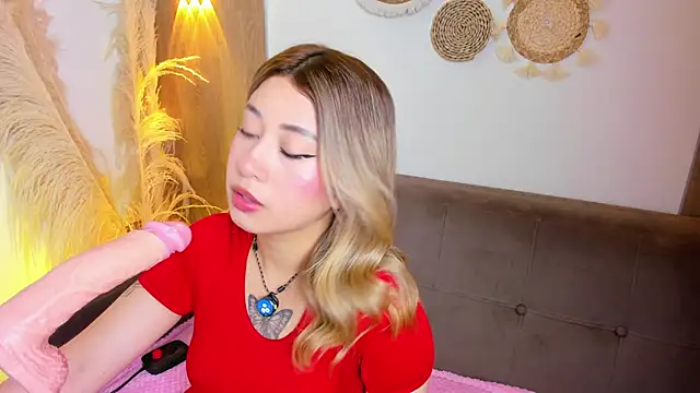 Amber Palmer online show from May 3, 2026, 8:26 pm