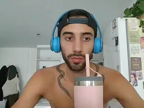 SantinnoVale online show from March 20, 2026, 7:52 pm