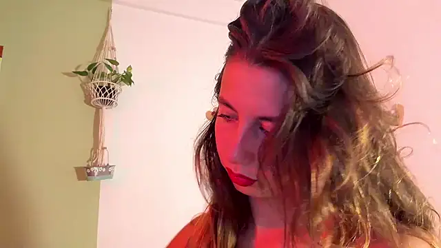 Snapshot of Julieta_Jol chatting on July 3, 2026, 2:45 pm Julieta Jol online show from July 3, 2026, 2:45 pm
