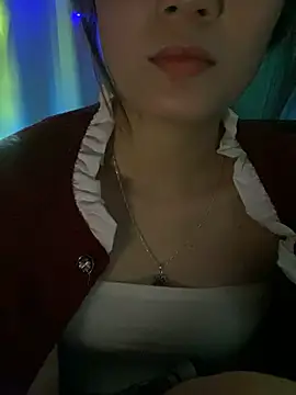 Snapshot of -Eidieea- chatting on April 23, 2026, 5:26 pm -Eidieea- online show from April 23, 2026, 5:26 pm