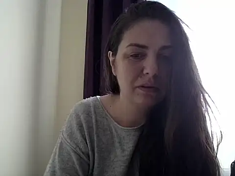 Snapshot of Arya_Malone chatting on April 1, 2026, 7:09 am Arya Malone online show from April 1, 2026, 7:09 am