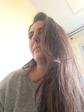 Snapshot of Arya_Malone chatting on April 15, 2026, 10:11 am Arya Malone online show from April 15, 2026, 10:11 am