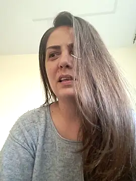 Snapshot of Arya_Malone chatting on April 17, 2026, 12:19 pm Arya Malone online show from April 17, 2026, 12:19 pm