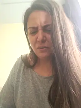 Snapshot of Arya_Malone chatting on April 23, 2026, 8:35 am Arya Malone online show from April 23, 2026, 8:35 am