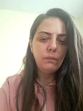 Snapshot of Arya_Malone chatting on April 30, 2026, 12:22 pm Arya Malone online show from April 30, 2026, 12:22 pm
