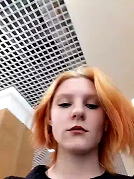 Snapshot of NinaParri chatting on April 2, 2026, 3:04 am NinaParri online show from April 2, 2026, 3:04 am