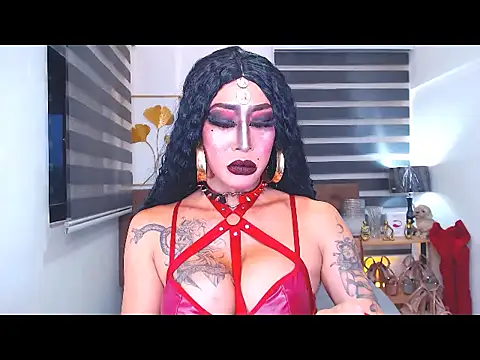 Snapshot of DominateMistressTania chatting on August 5, 2026, 10:18 am DominateMistressTania online show from August 5, 2026, 10:18 am