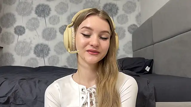 MelissaEvenns online show from April 4, 2026, 12:13 pm