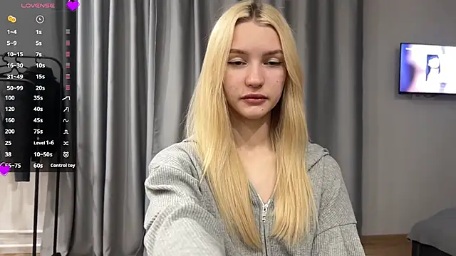 Snapshot of MelissaEvenns chatting on May 30, 2026, 1:08 pm MelissaEvenns online show from May 30, 2026, 1:08 pm