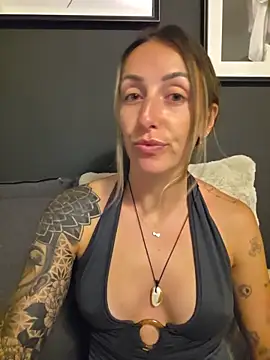 NicoleKaiser online show from May 24, 2026, 7:19 pm