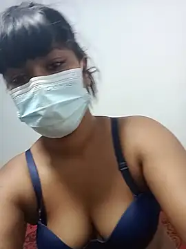 Snapshot of honeyi_babe chatting on June 13, 2026, 6:28 pm honeyi babe online show from June 13, 2026, 6:28 pm