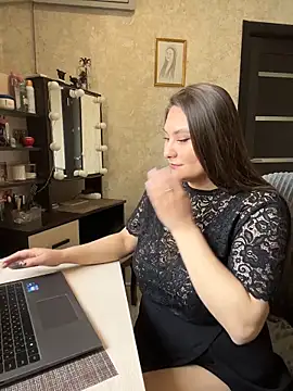 AgathaMyers online show from April 15, 2026, 7:59 am