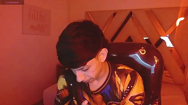 AdrianFranko online show from March 27, 2026, 1:33 pm