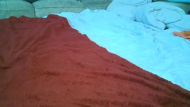 Snapshot of lachaudesoumise chatting on June 2, 2026, 12:29 pm lachaudesoumise online show from June 2, 2026, 12:29 pm