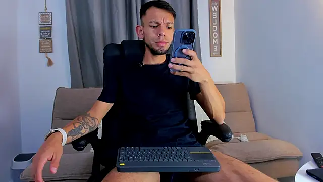 Snapshot of Steban_silv chatting on July 12, 2026, 10:50 am Steban silv online show from July 12, 2026, 10:50 am