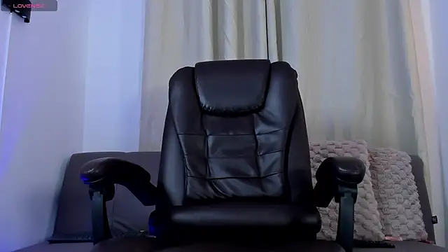 Snapshot of Steban_silv chatting on July 15, 2026, 11:37 am Steban silv online show from July 15, 2026, 11:37 am